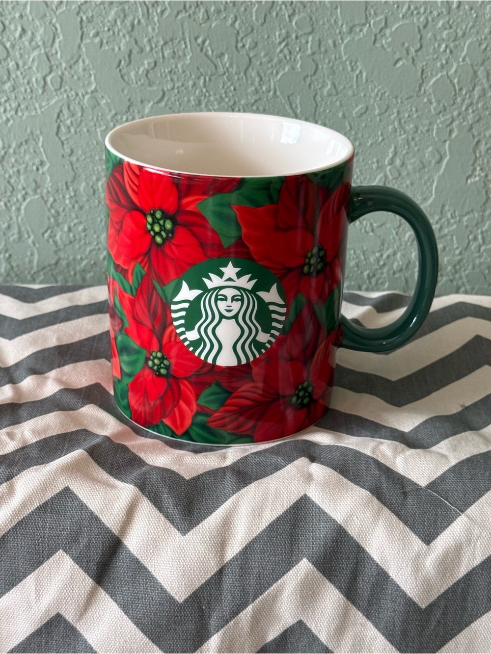 Starbucks Poinsettia Mug
